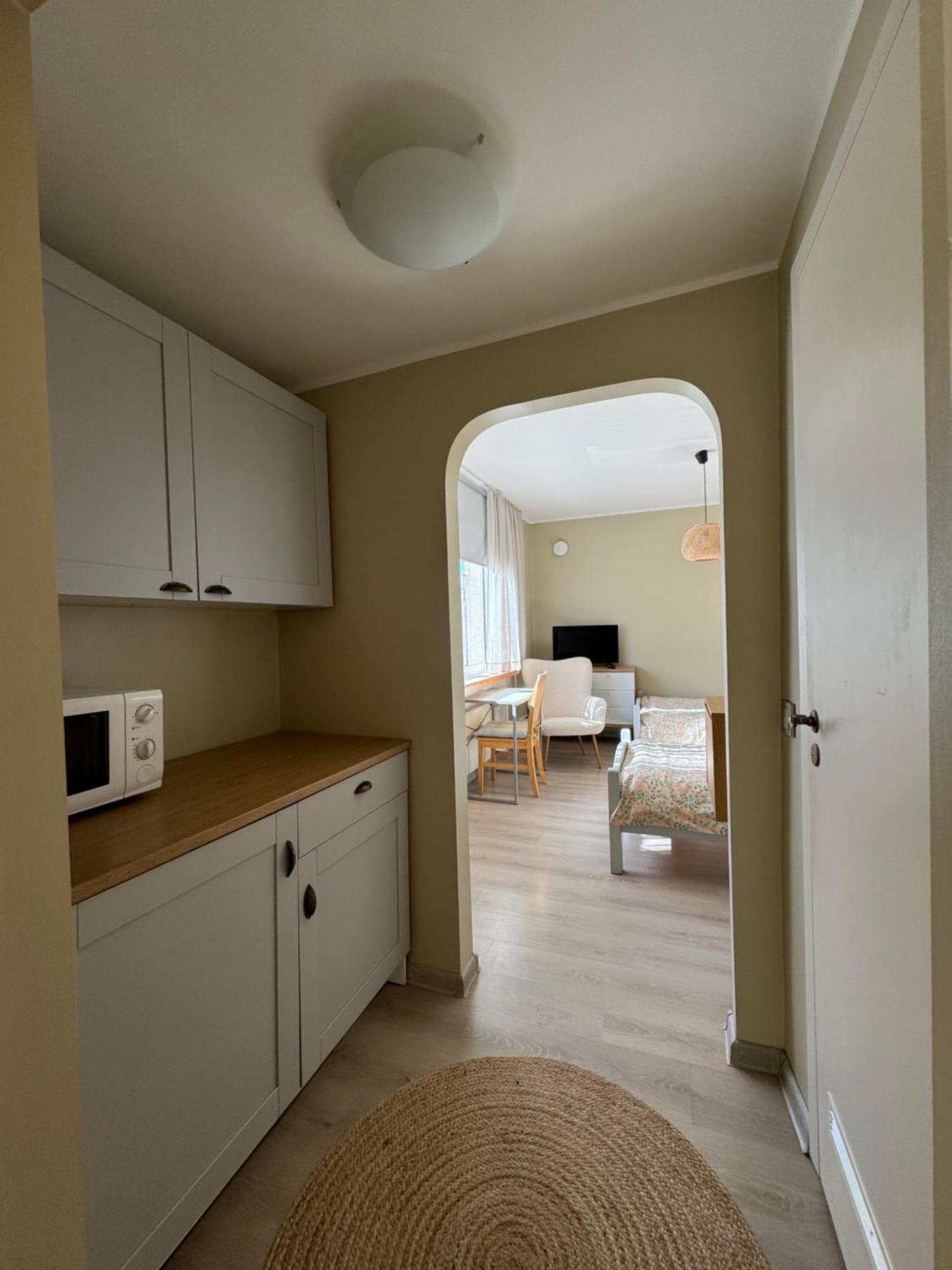 Ohtu Poik 4 City Center Apartment Пярну Экстерьер фото